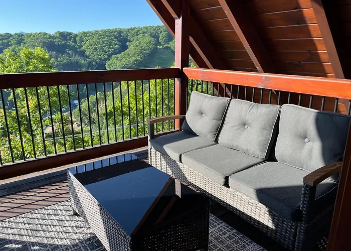 Splashtacular: Indoor Pool~Gorgeous Views~Hottub~Gameroom~Resort